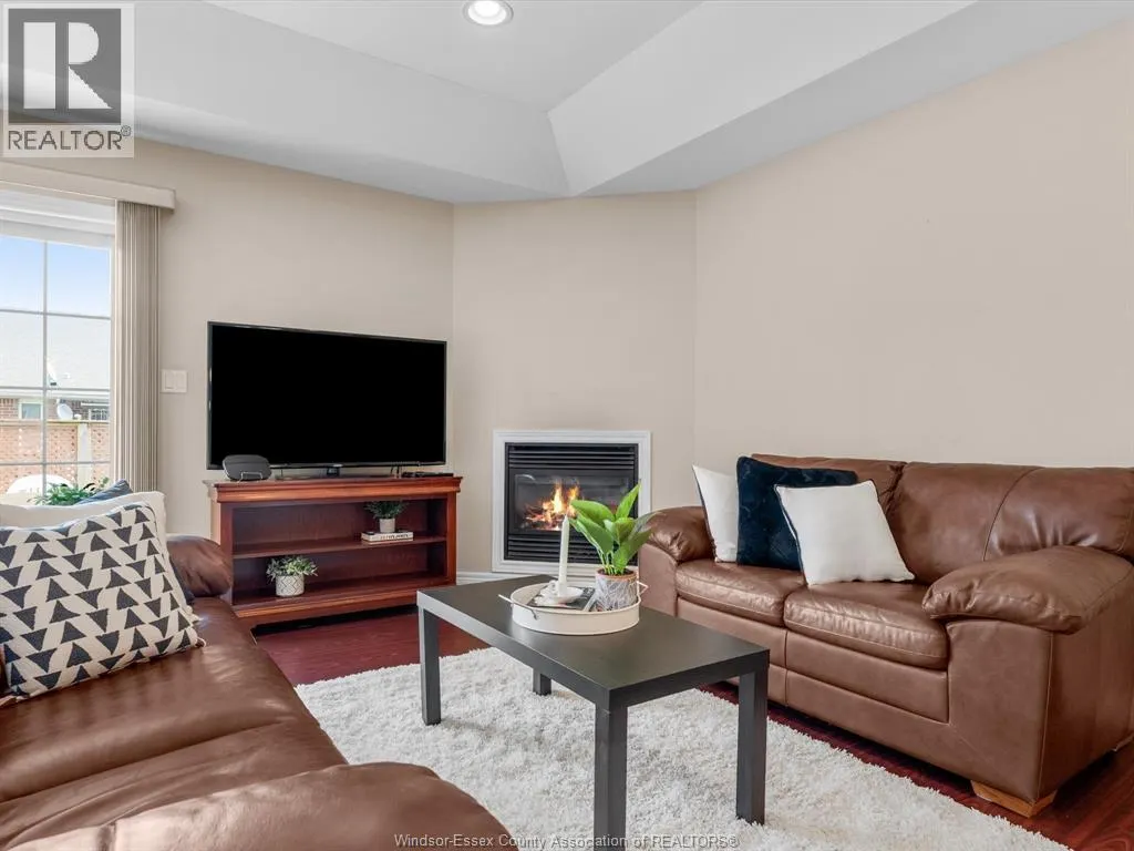 2148 Luxury AVENUE