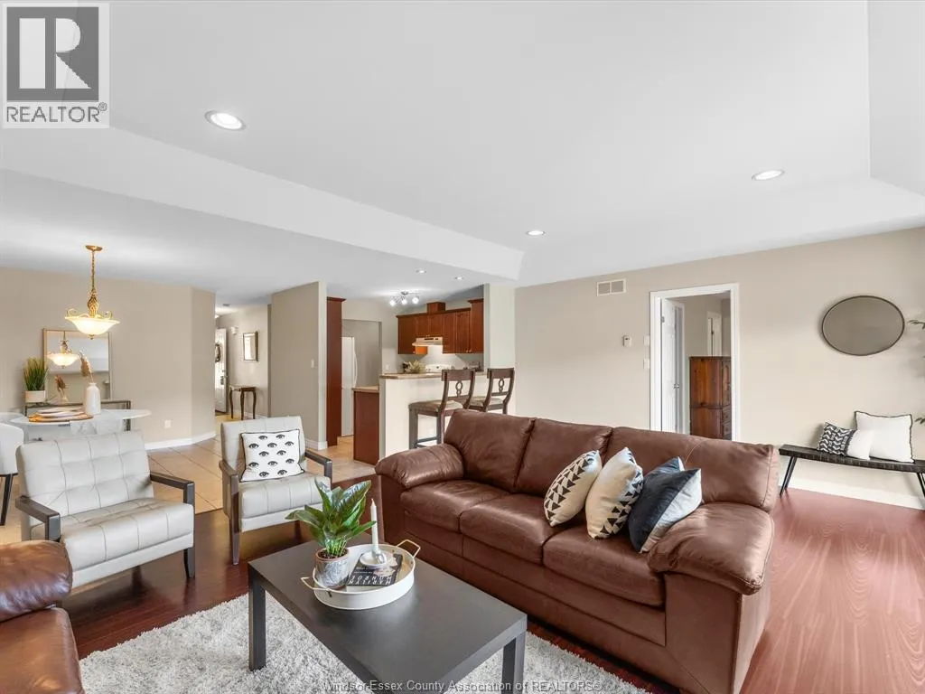 2148 Luxury AVENUE