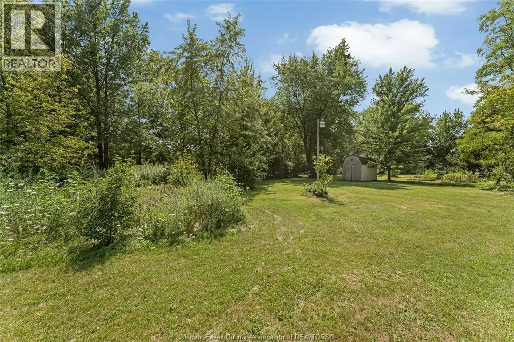 8061 MIDDLE SIDE ROAD