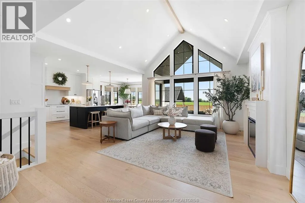 14 HEATHVIEW TRAIL