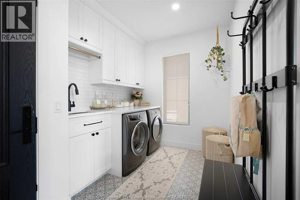 14 HEATHVIEW TRAIL