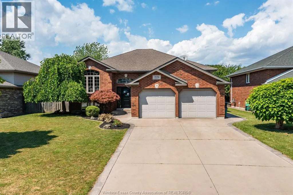 229 GIGNAC CRESCENT