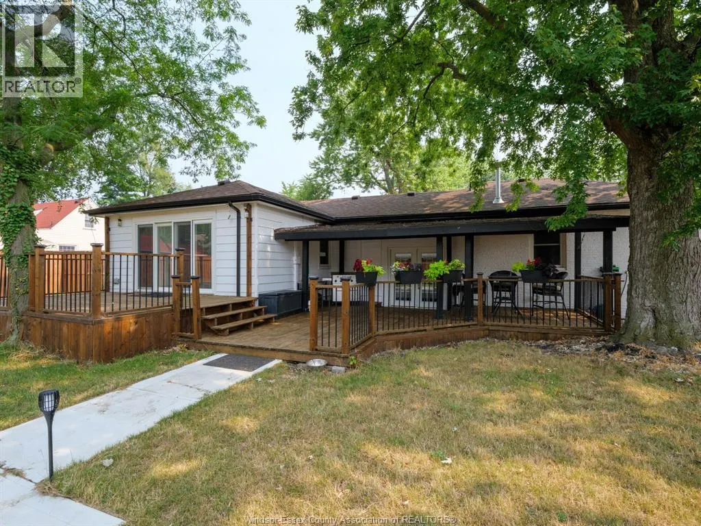 4325 ROSELAND DRIVE West