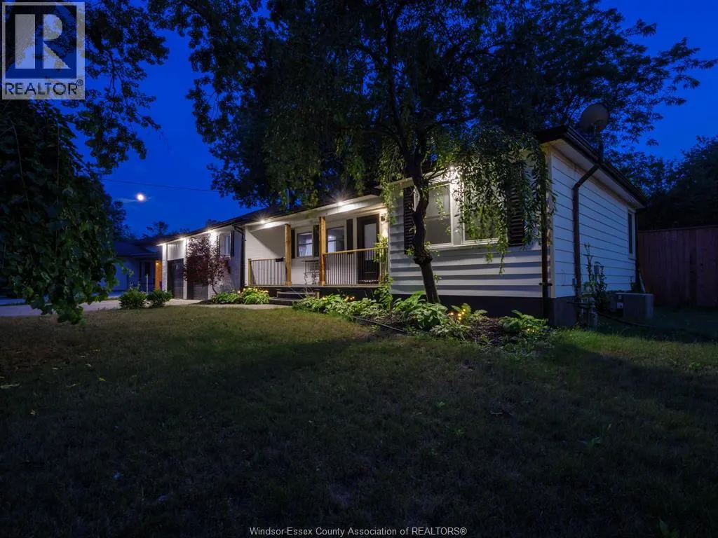 4325 ROSELAND DRIVE West