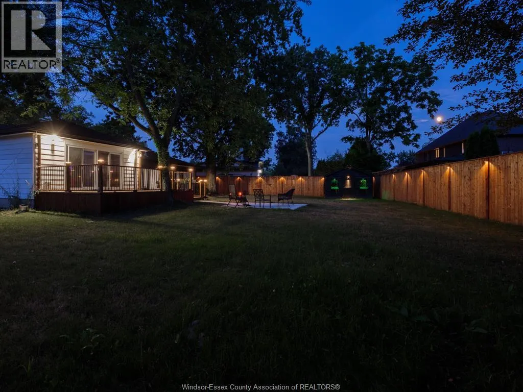 4325 ROSELAND DRIVE West