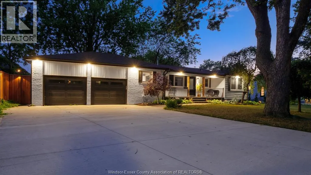 4325 ROSELAND DRIVE West
