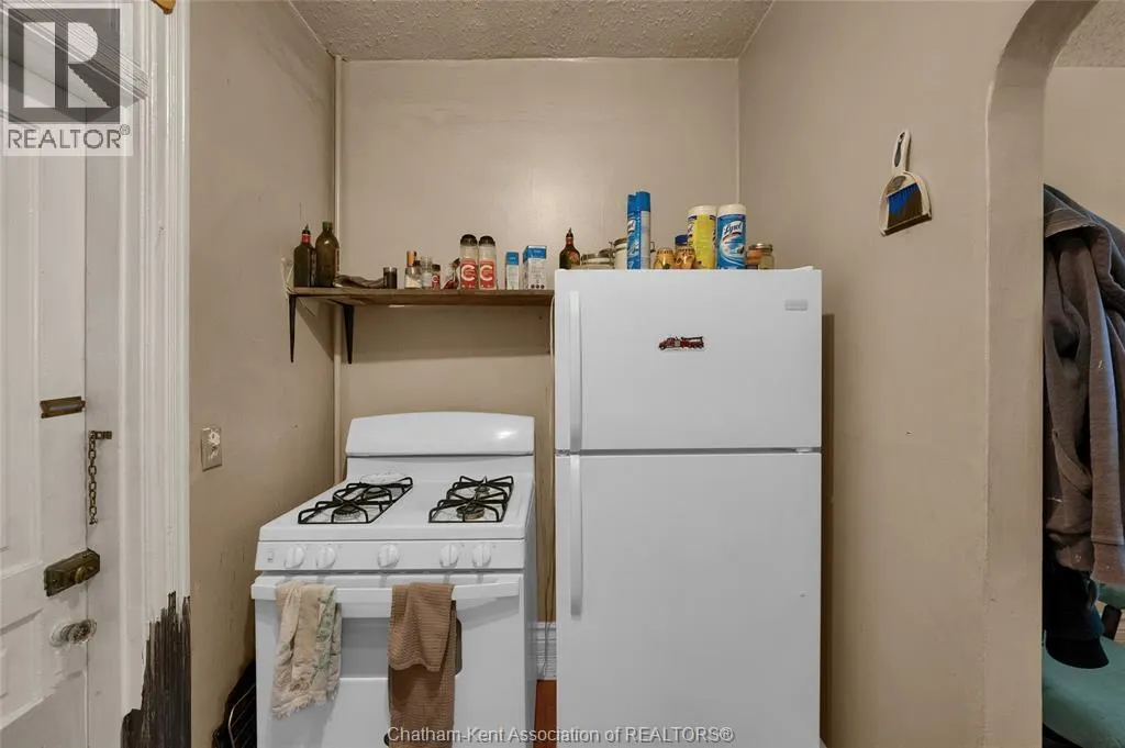 468 King STREET West