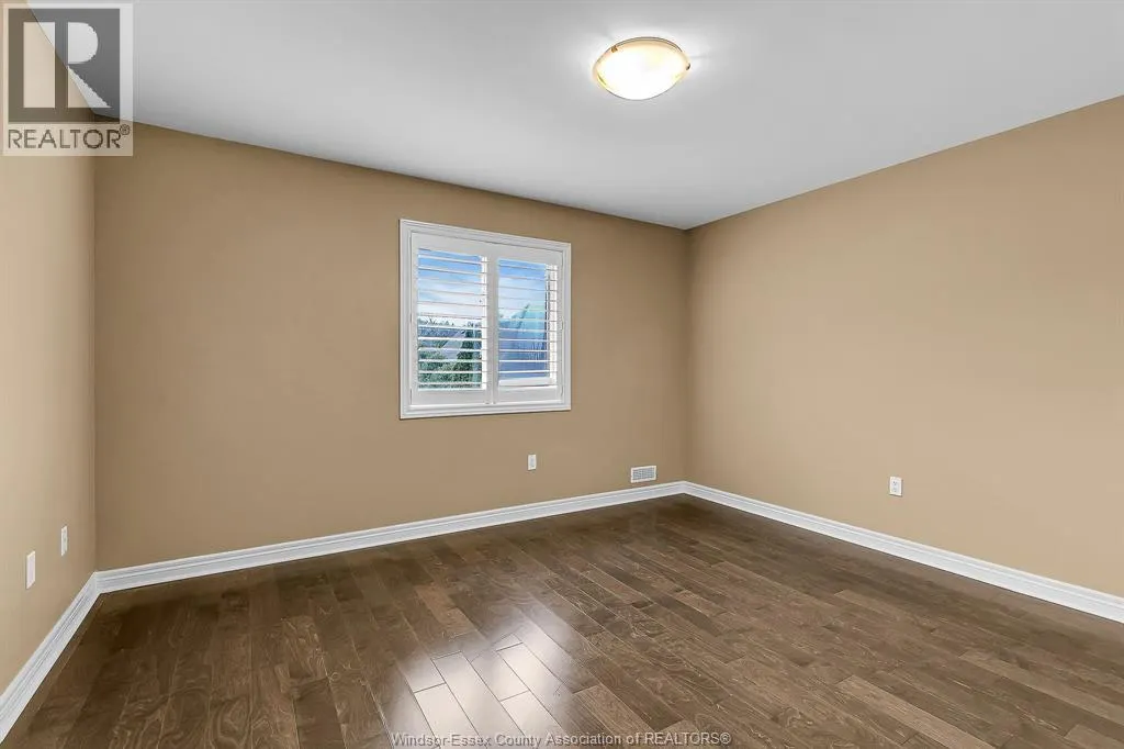 1435 MAPLE