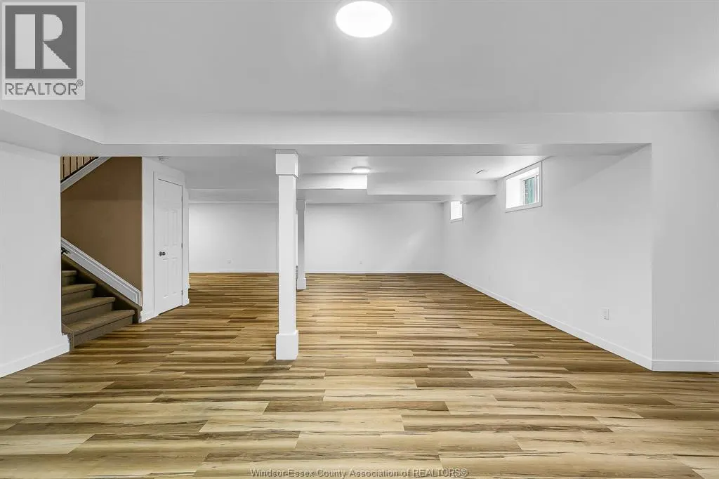 1435 MAPLE