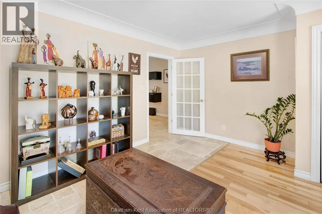 104 GREGORY DRIVE East
