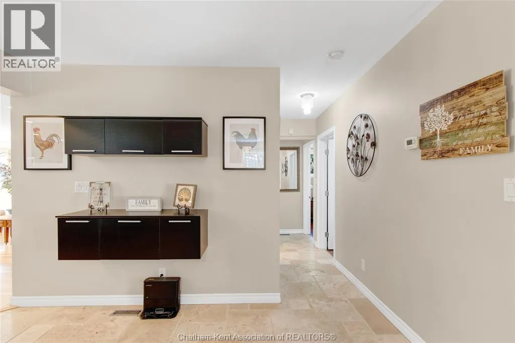104 GREGORY DRIVE East
