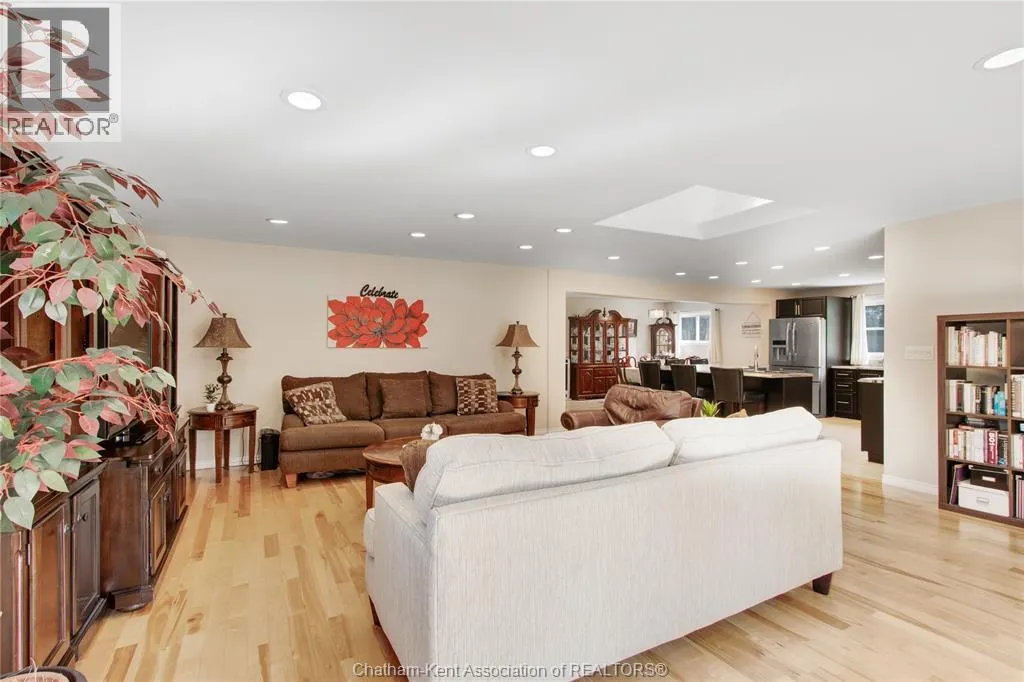 104 GREGORY DRIVE East