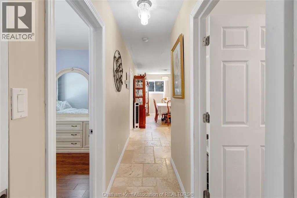 104 GREGORY DRIVE East