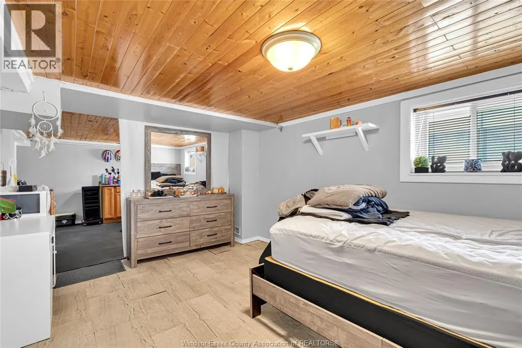 1494 PIERRE