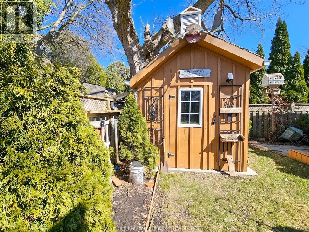 84 Valley ROAD