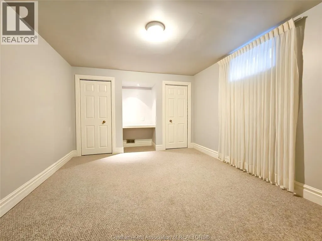 84 Valley ROAD