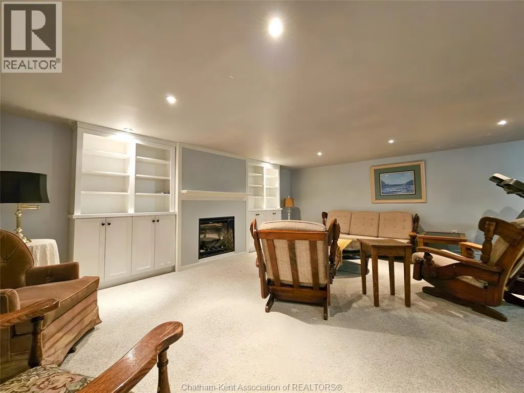 84 Valley ROAD