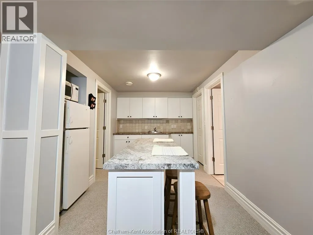 84 Valley ROAD