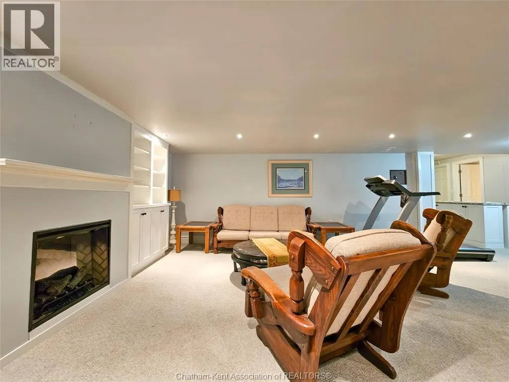 84 Valley ROAD