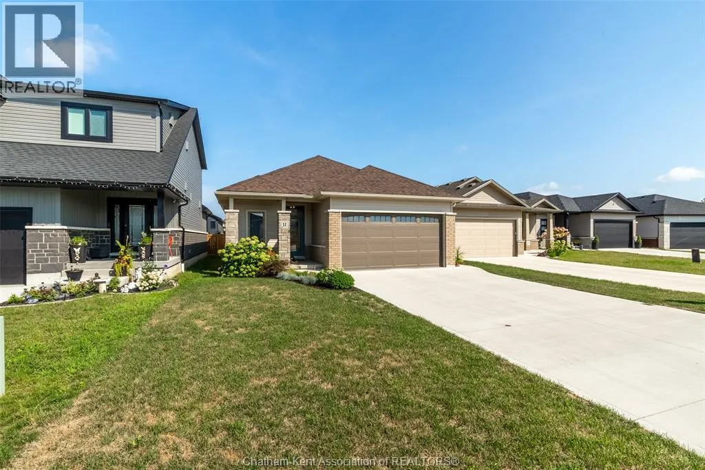 11 CHAMPLAIN COURT