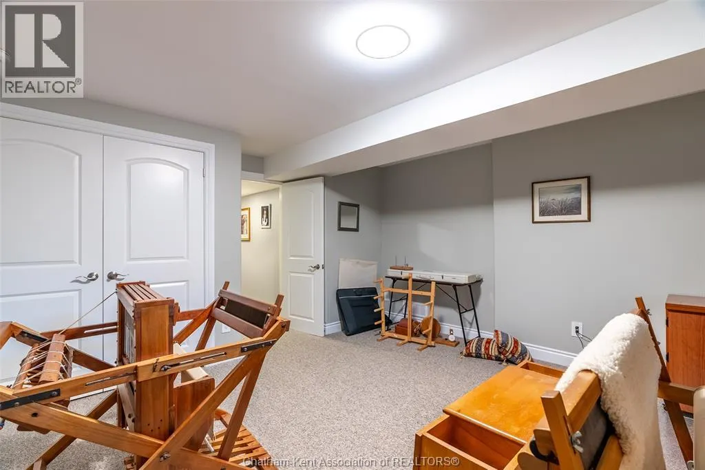 11 CHAMPLAIN COURT