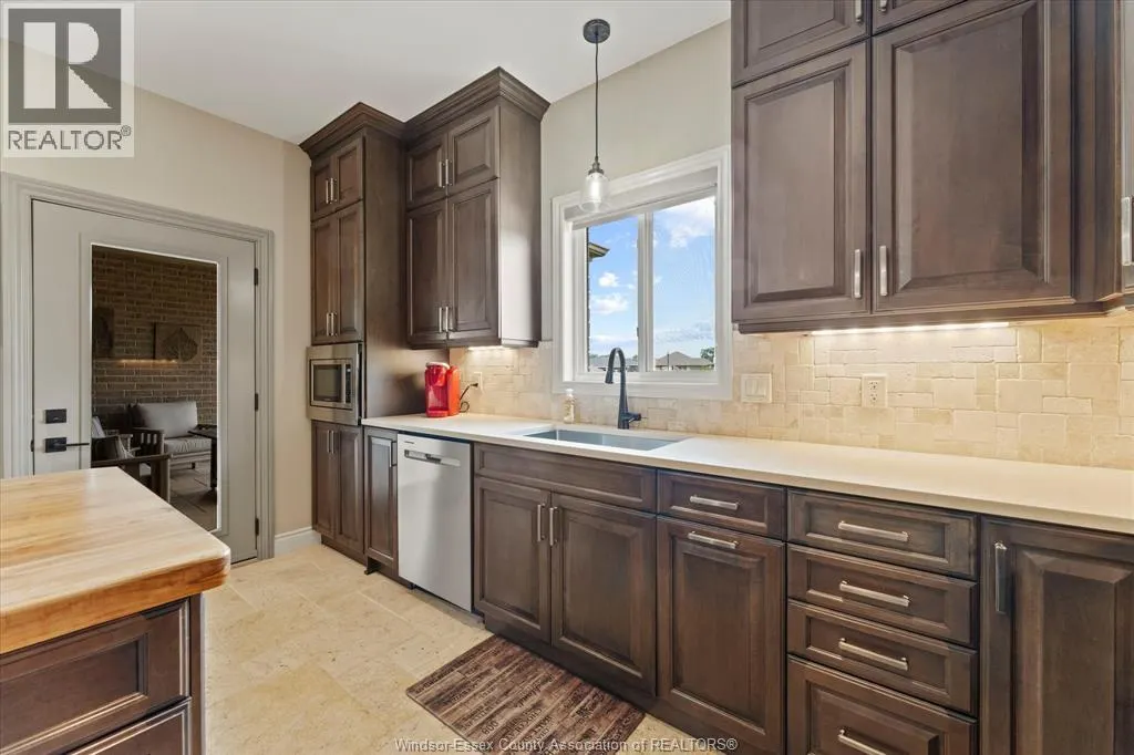 255 Joan Flood DRIVE