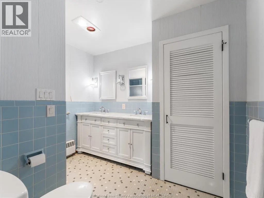 13050 RIVERSIDE DRIVE East