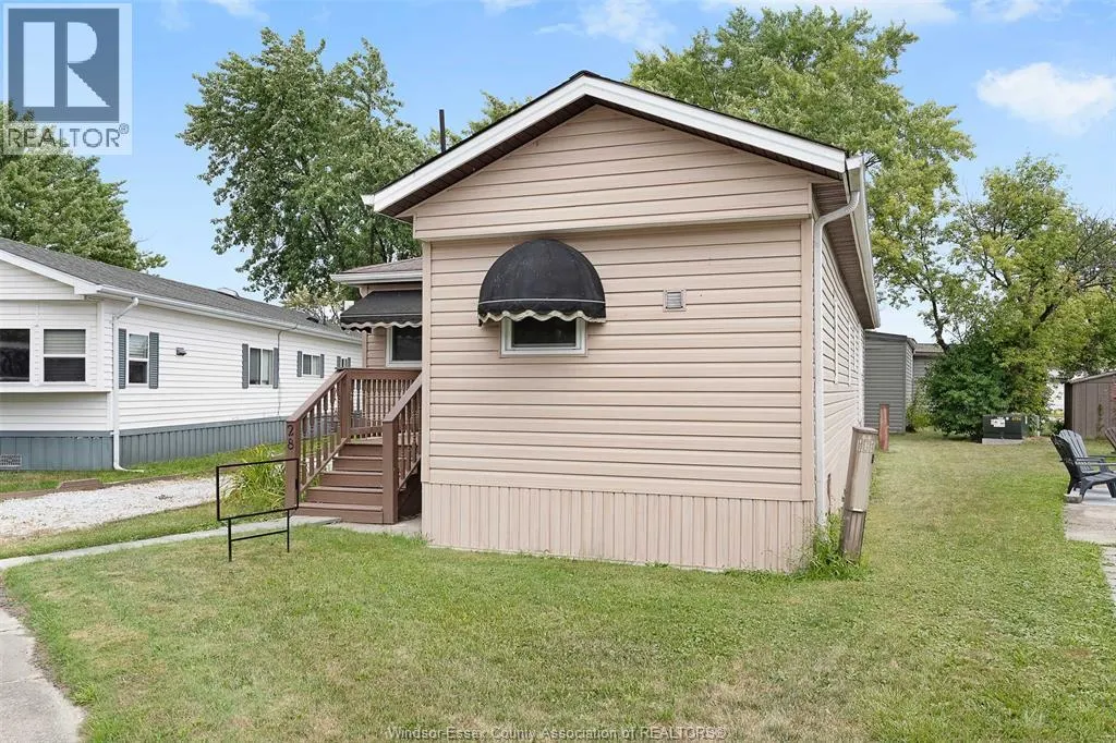 28 LAVINDALE STREET