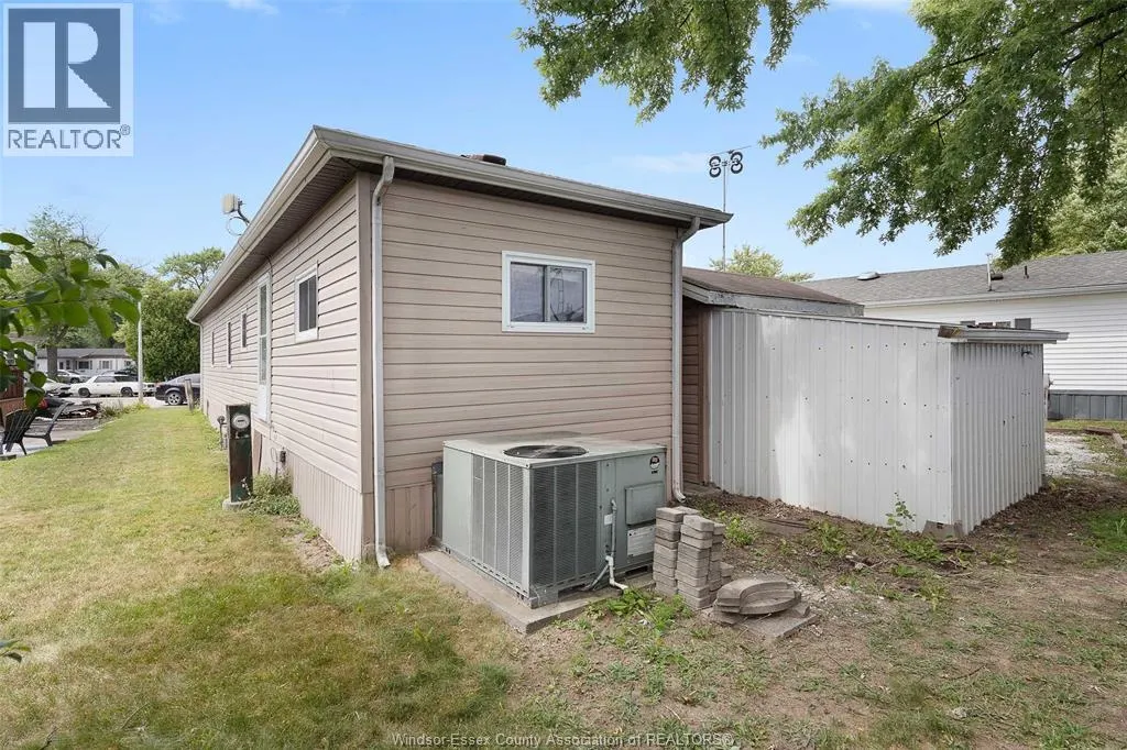 28 LAVINDALE STREET