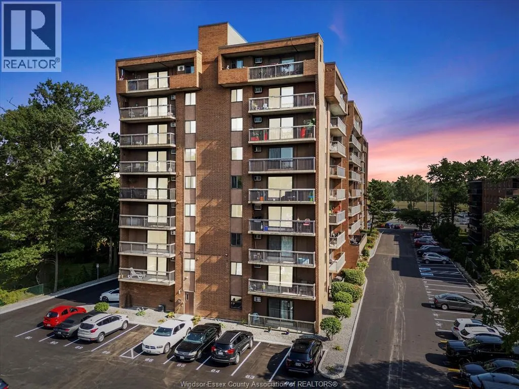 3636 Wyandotte STREET East Unit# 503