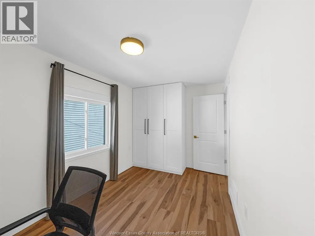 520 Mersea Rd 3