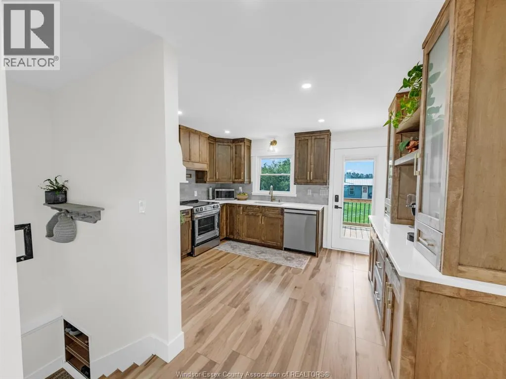 520 Mersea Rd 3
