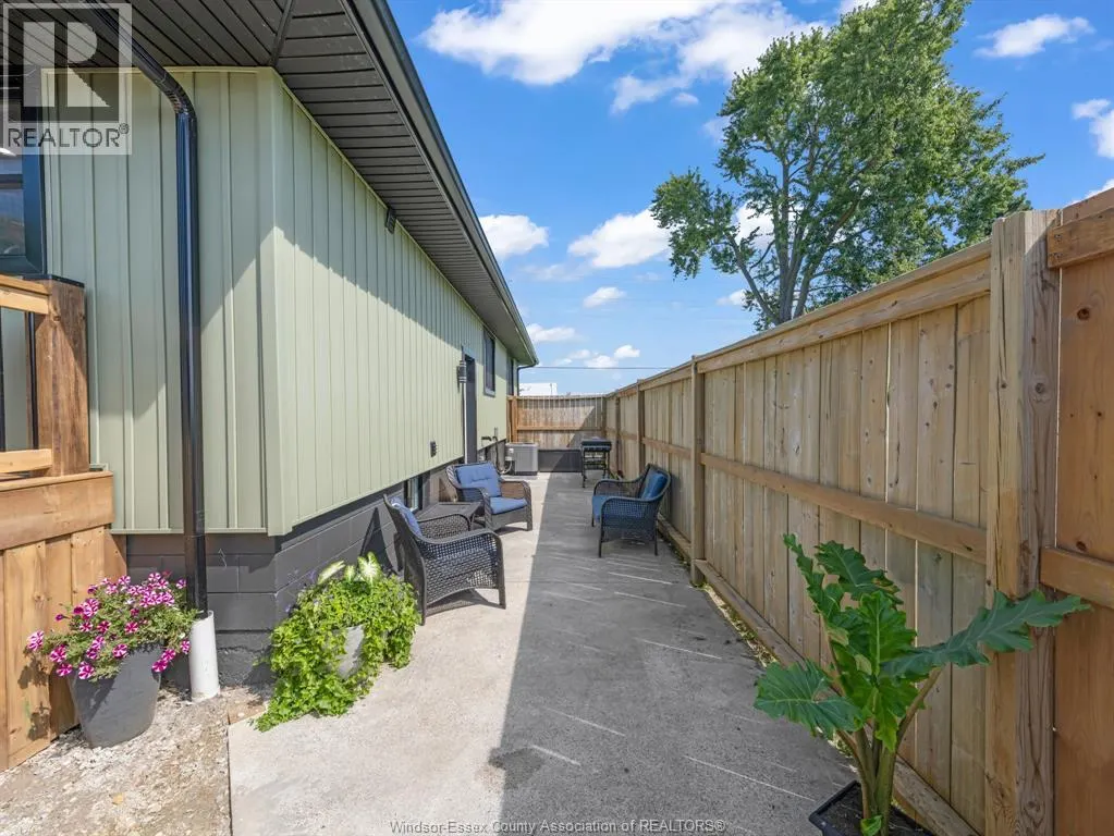 520 Mersea Rd 3