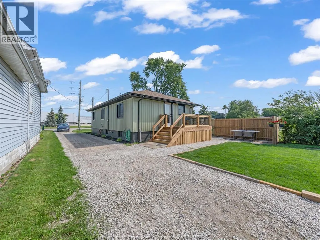 520 Mersea Rd 3
