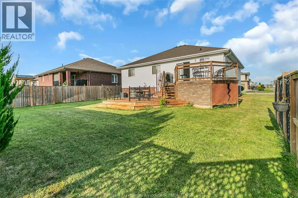 398 POPLAR DRIVE