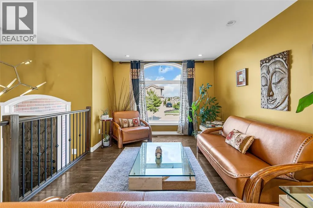 398 POPLAR DRIVE