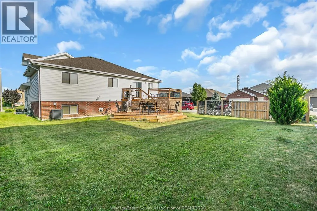 398 POPLAR DRIVE