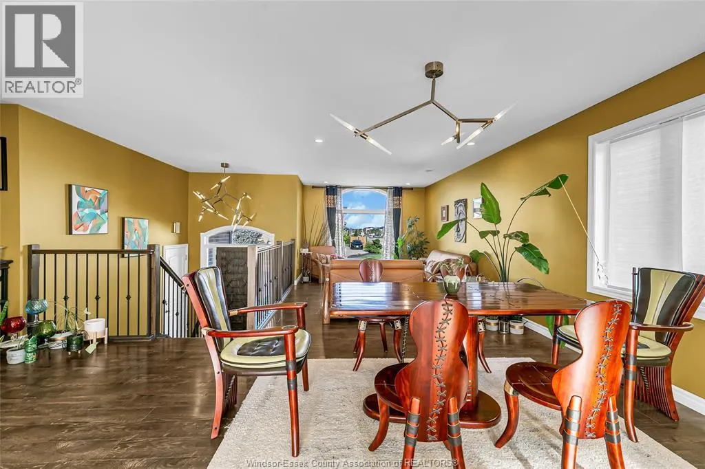 398 POPLAR DRIVE