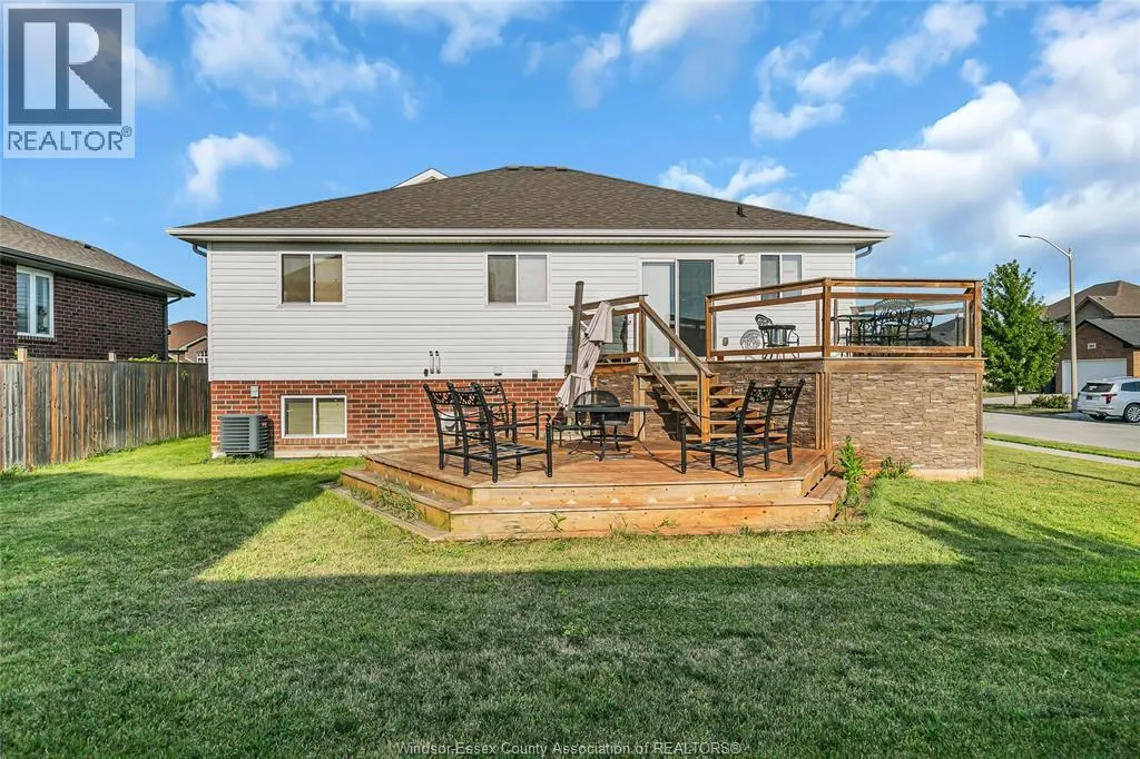 398 POPLAR DRIVE