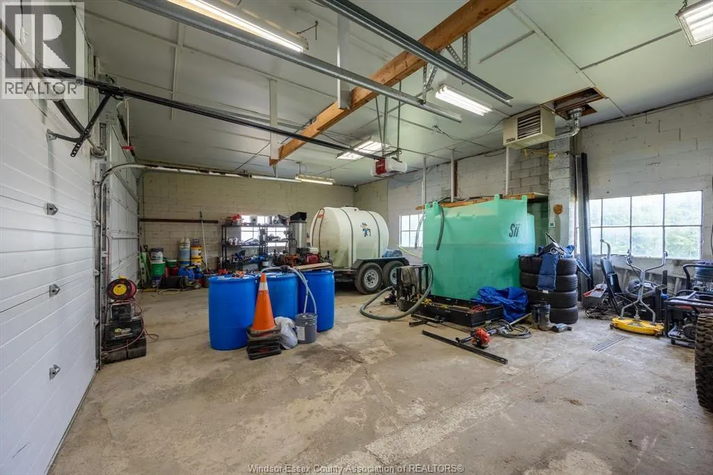 5801 CONCESSION 5 North