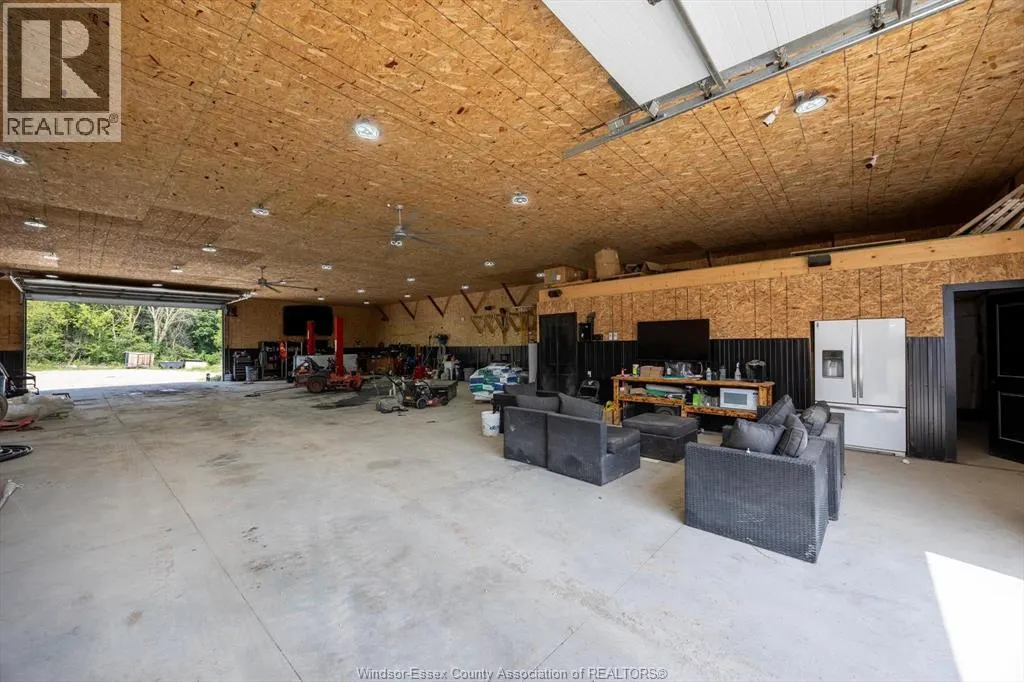 5801 CONCESSION 5 North