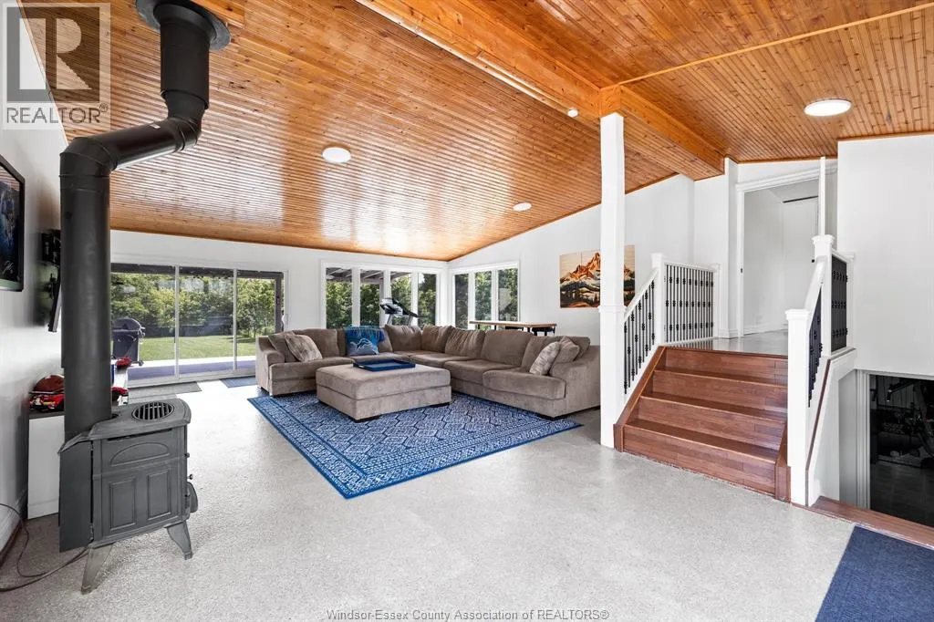 5801 CONCESSION 5 North