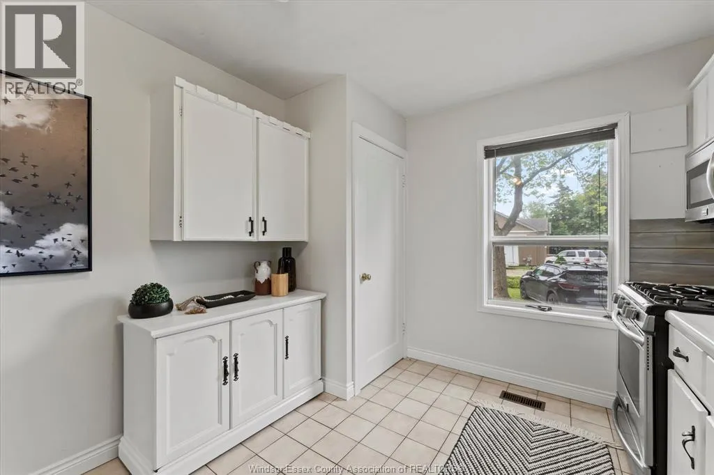 297 Talbot South
