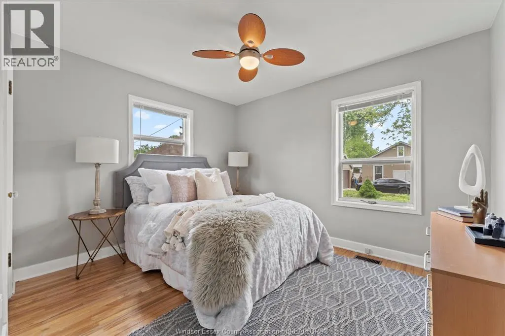 297 Talbot South