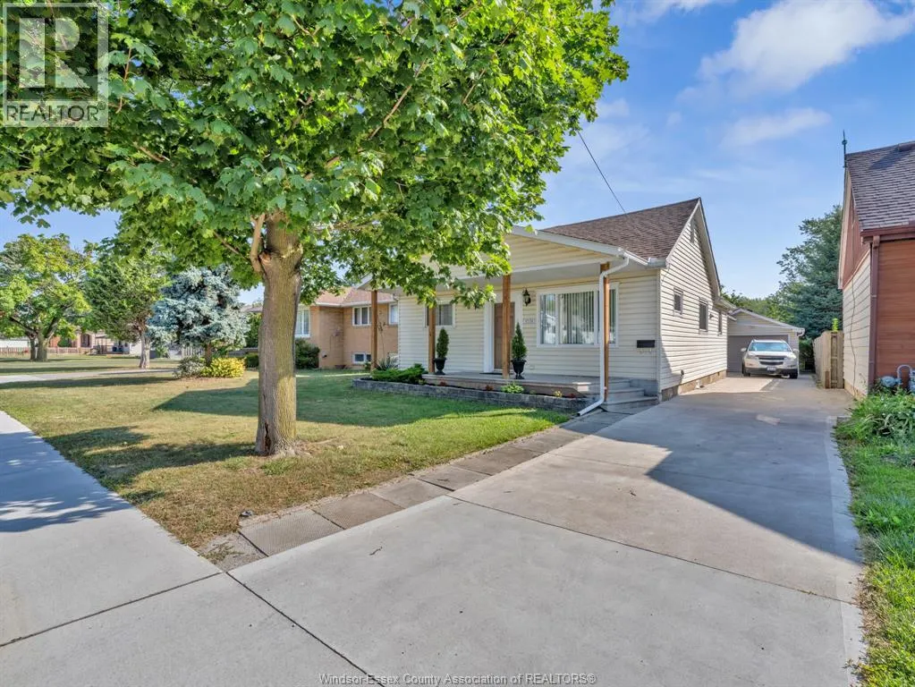2532 Jos St Louis AVENUE