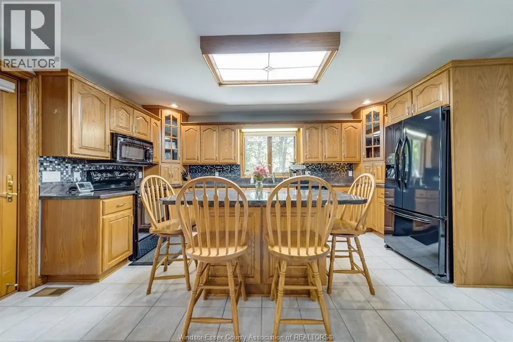 211 WOODLAND DRIVE