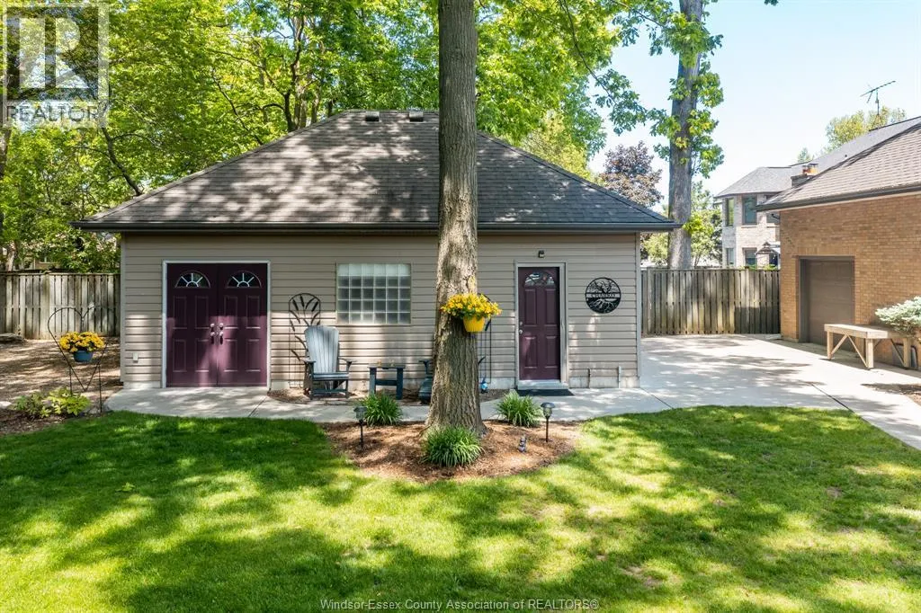 211 WOODLAND DRIVE