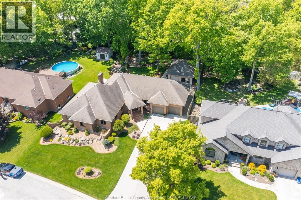 211 WOODLAND DRIVE