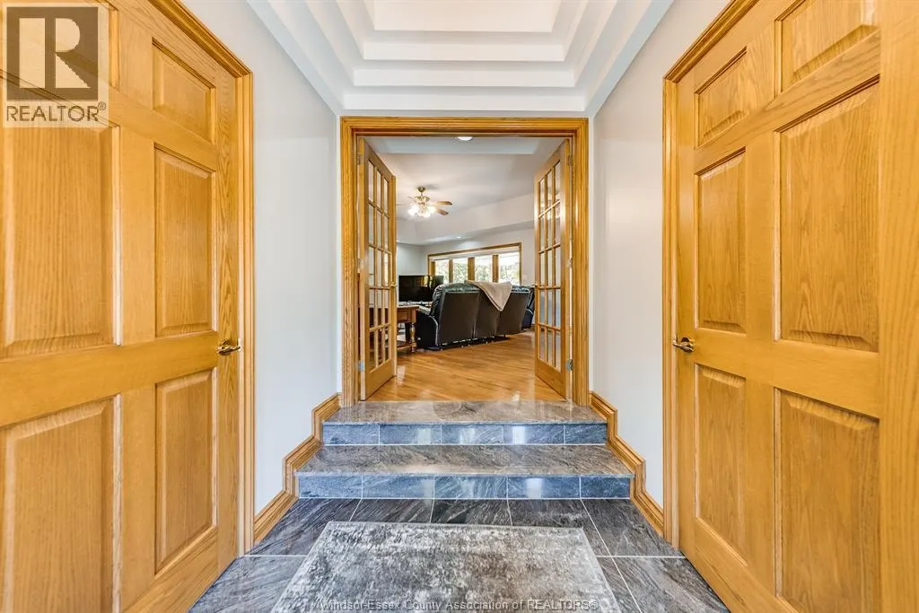 211 WOODLAND DRIVE