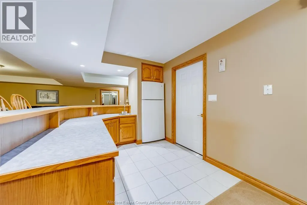 211 WOODLAND DRIVE